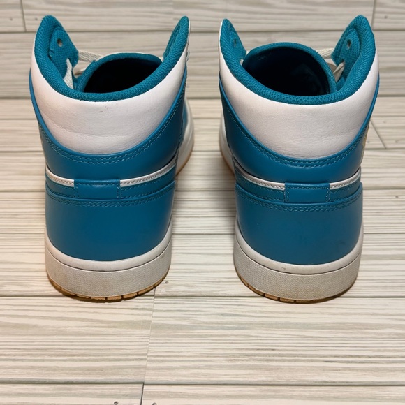 Nike Air Jordan 1 Mid Teal Blue White Gum Sole Men’s Size 10 DQ8426-400 Aquatone - Picture 3 of 12